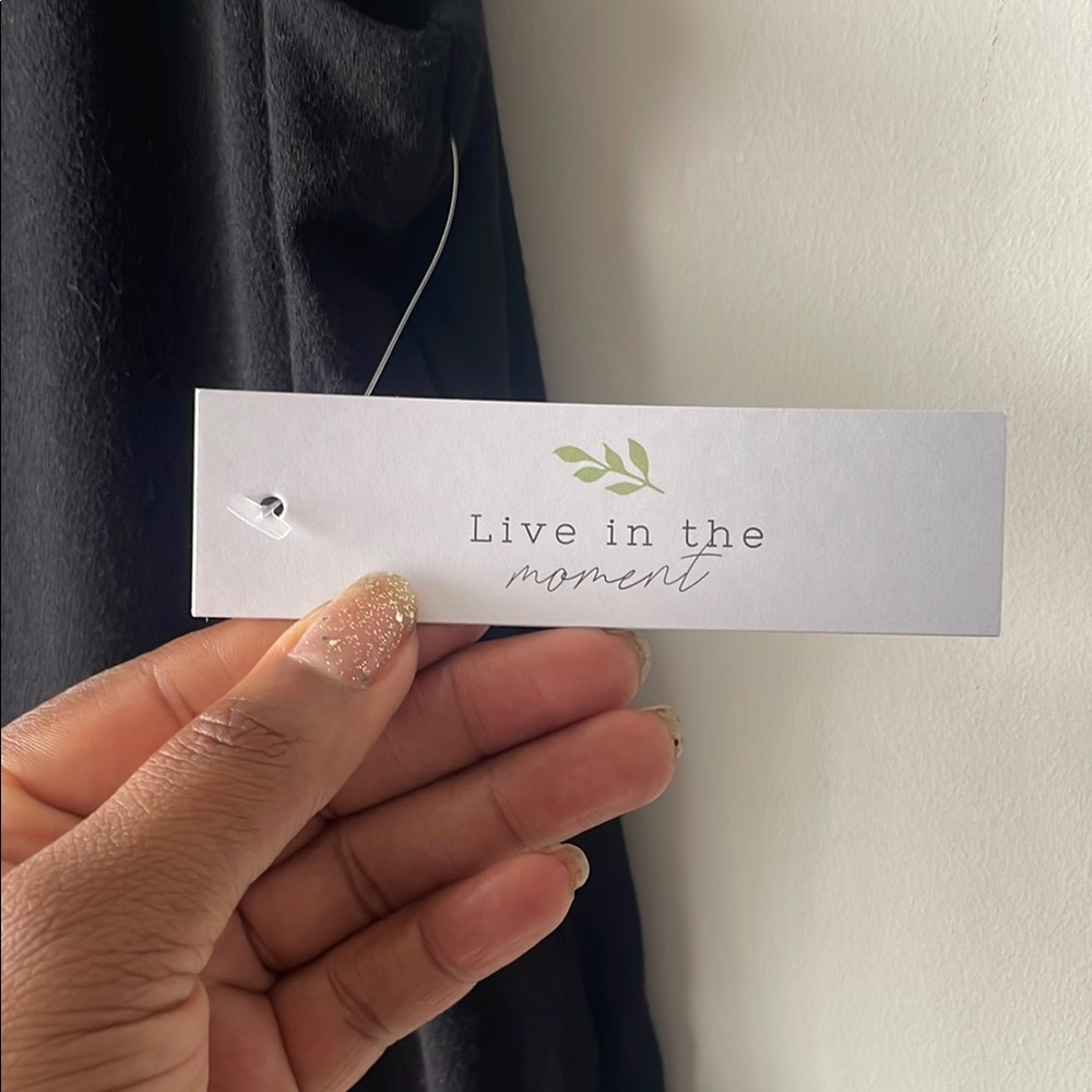 Live in the moment bodysuit - Picture 7 of 7